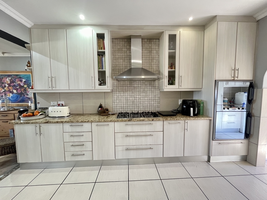 3 Bedroom Property for Sale in Helena Heights Western Cape